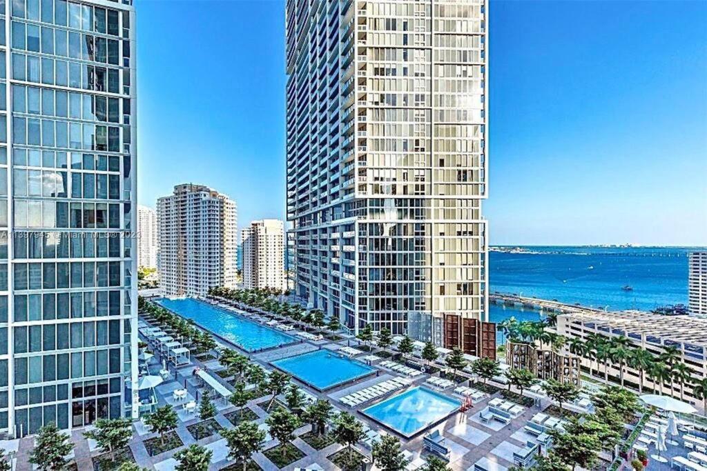 Waterfront Luxury Apartment 2 Bedrooms IconBrickell