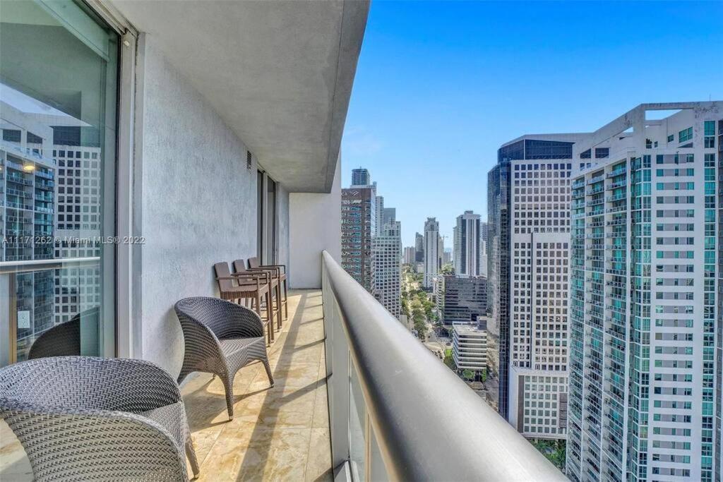 Waterfront Luxury Apartment 2 Bedrooms IconBrickell