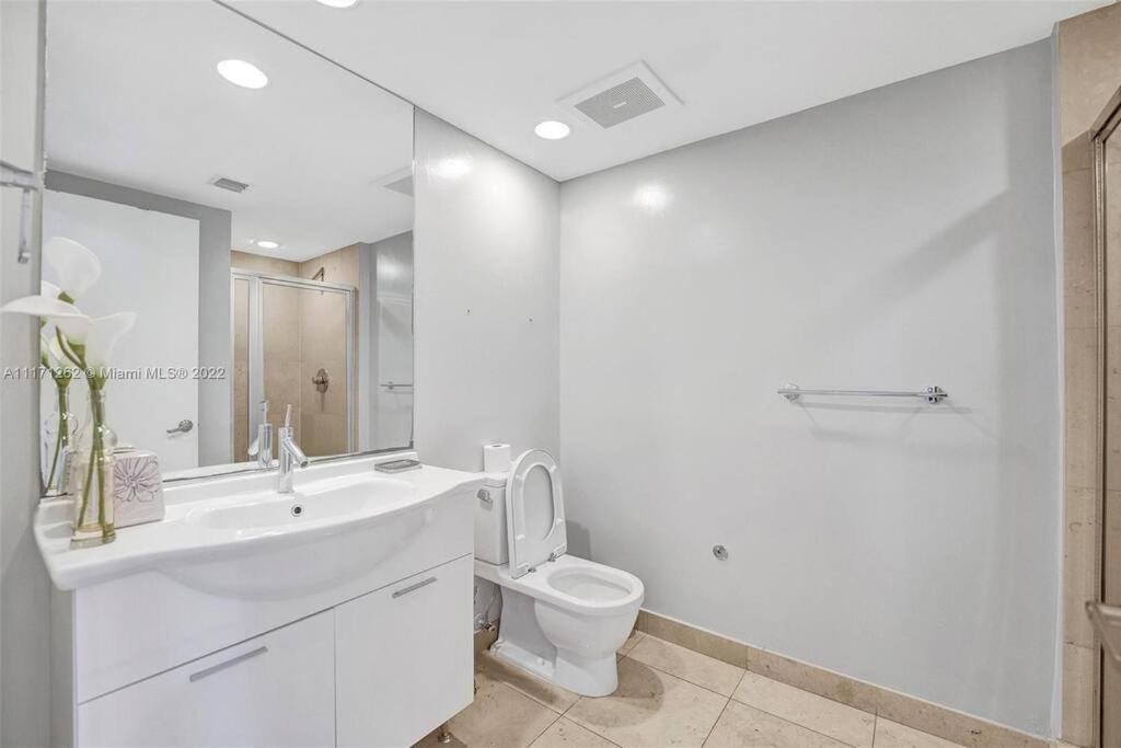 Waterfront Luxury Apartment 2 Bedrooms IconBrickell