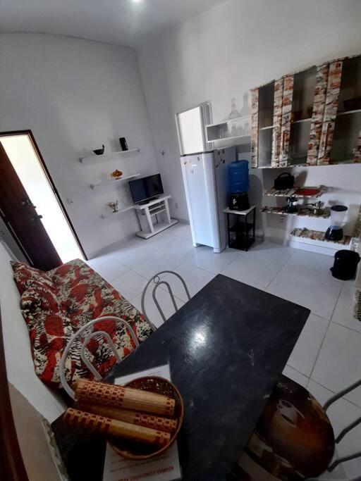 AP10-A 50 Metros da Praia Flats Mobiliados para 2 pessoas