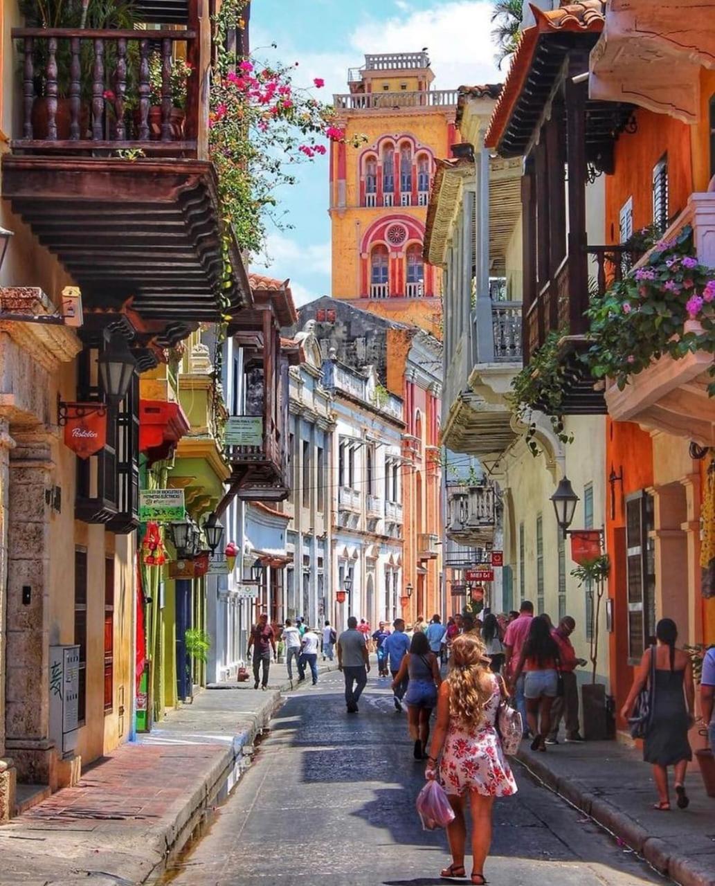 Apartamento y Hospedaje.
