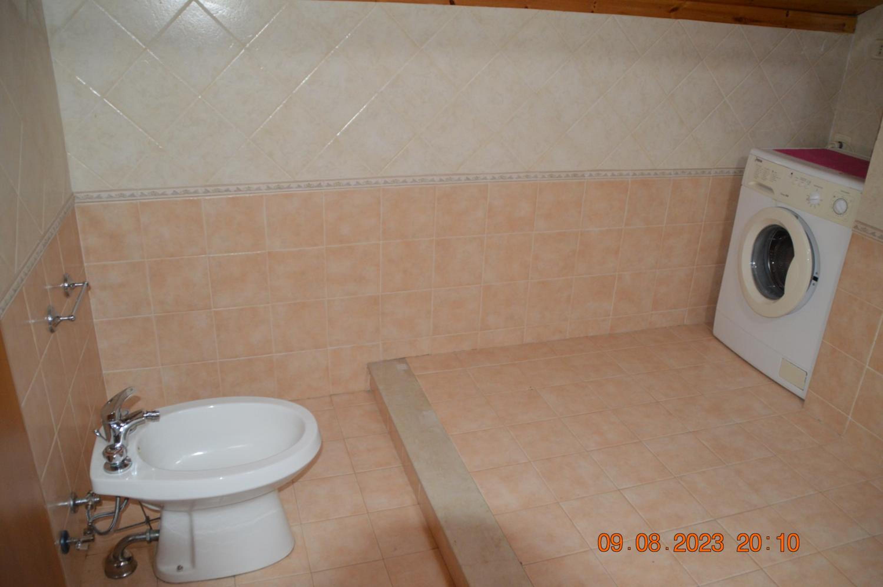 Photo 57