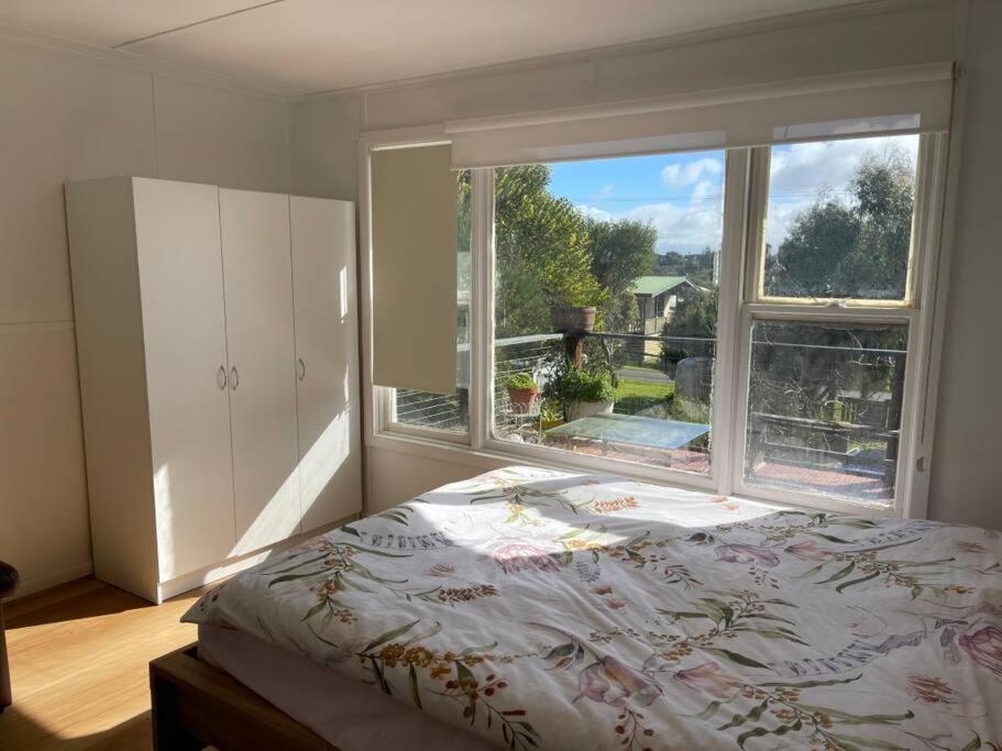 Cosy Tin Shack - Venus Bay