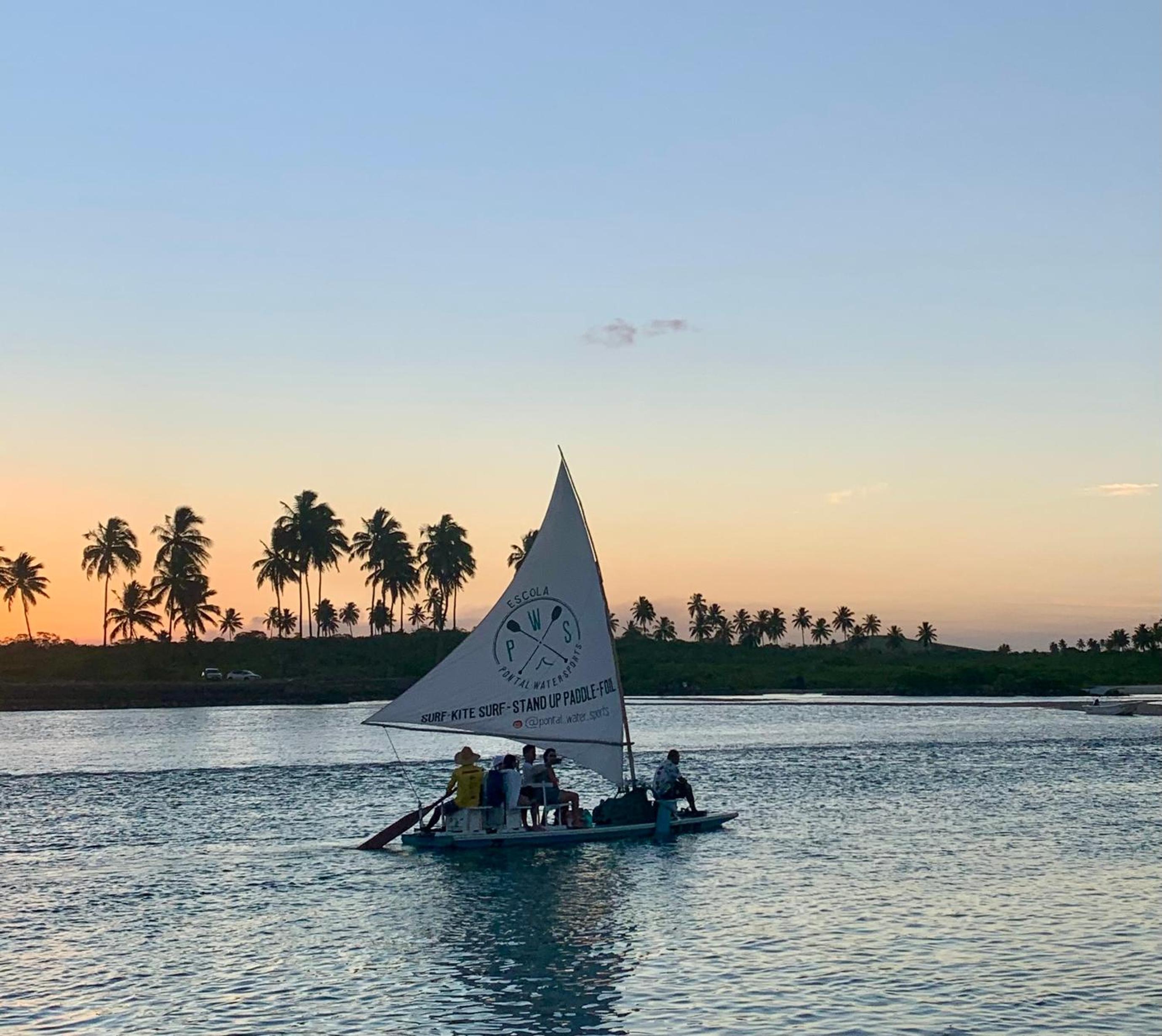 Flat Luxo Oasis do Mana 350m da praia, Polo Aquático-2Qts, 2Gar