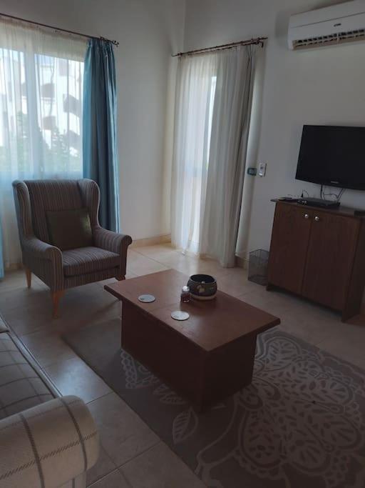 British style in Makadi heights