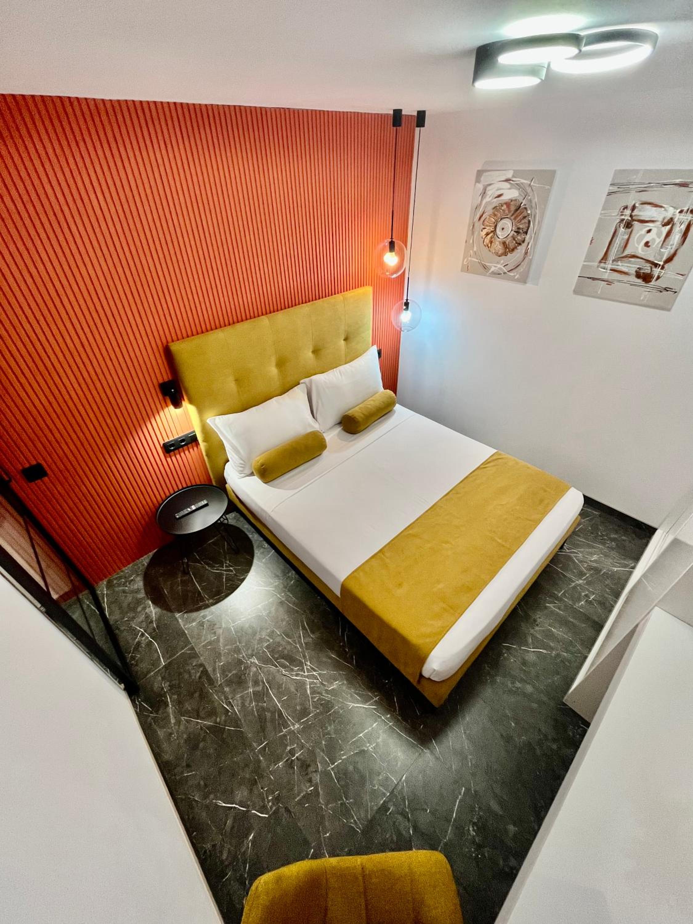 Alicante Market Premium Suites
