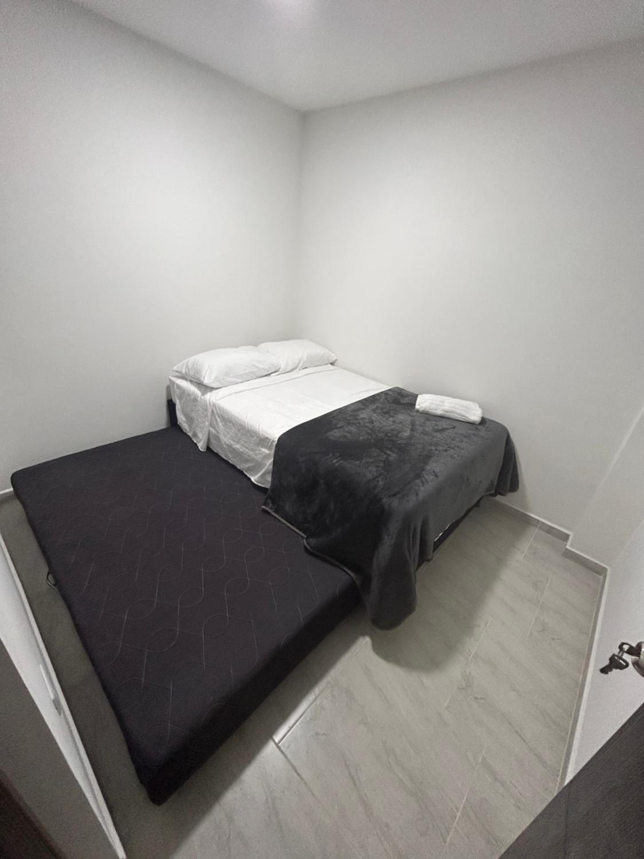 Medellin, elegante y central apartamento