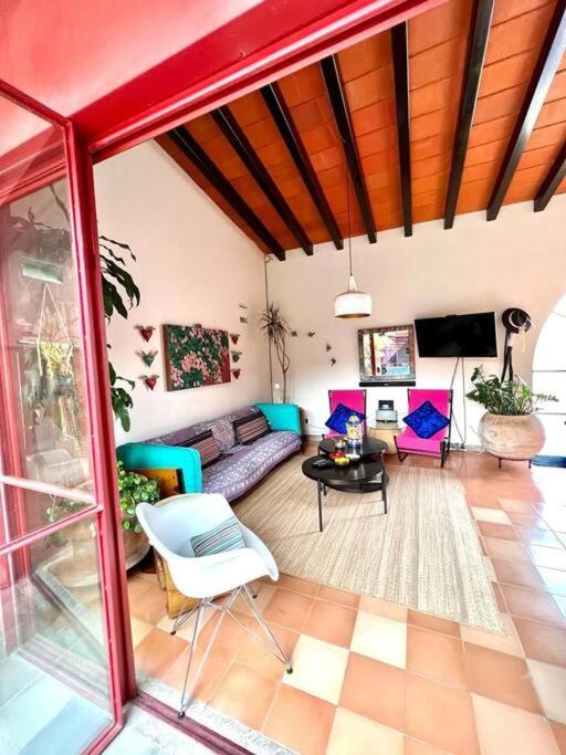 Casa Jacarandas