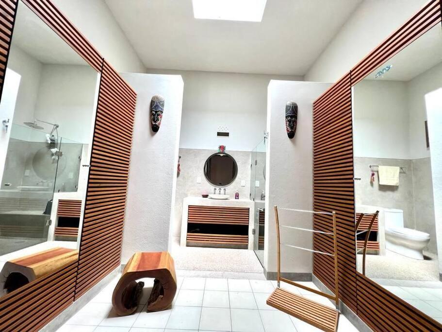Casa Jacarandas