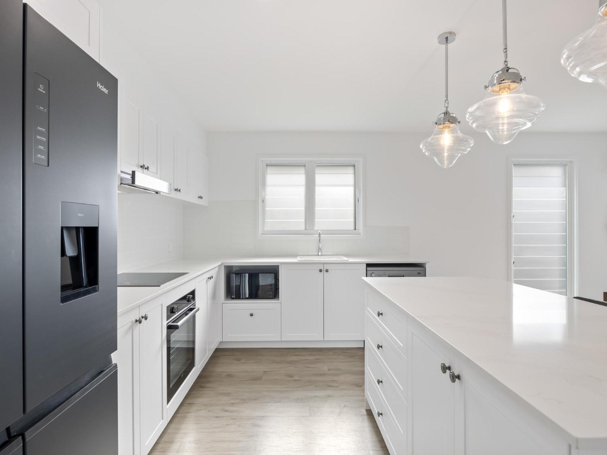 Beach City 3 Bedroom Modern Townhouse