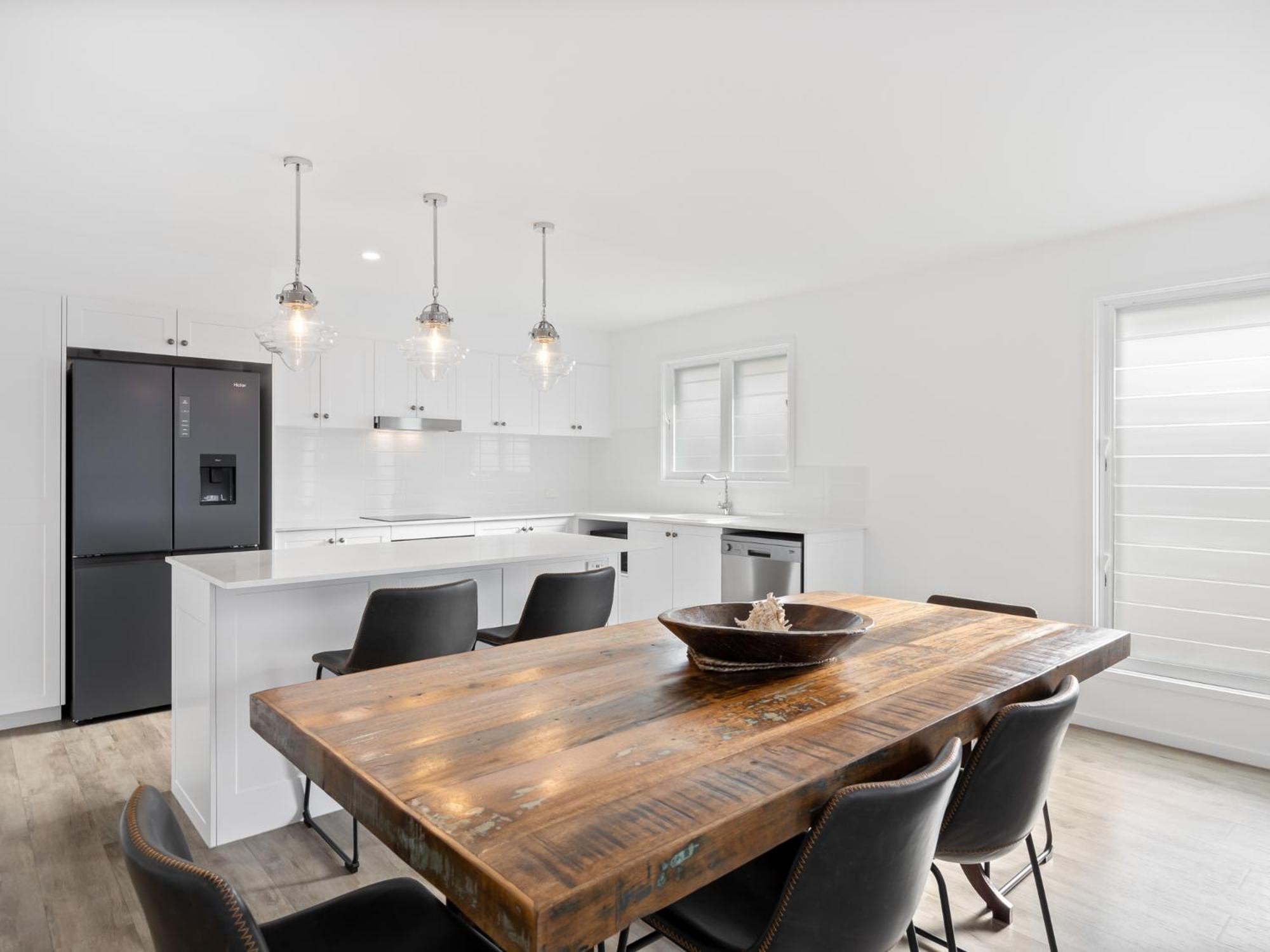 Beach City 3 Bedroom Modern Townhouse