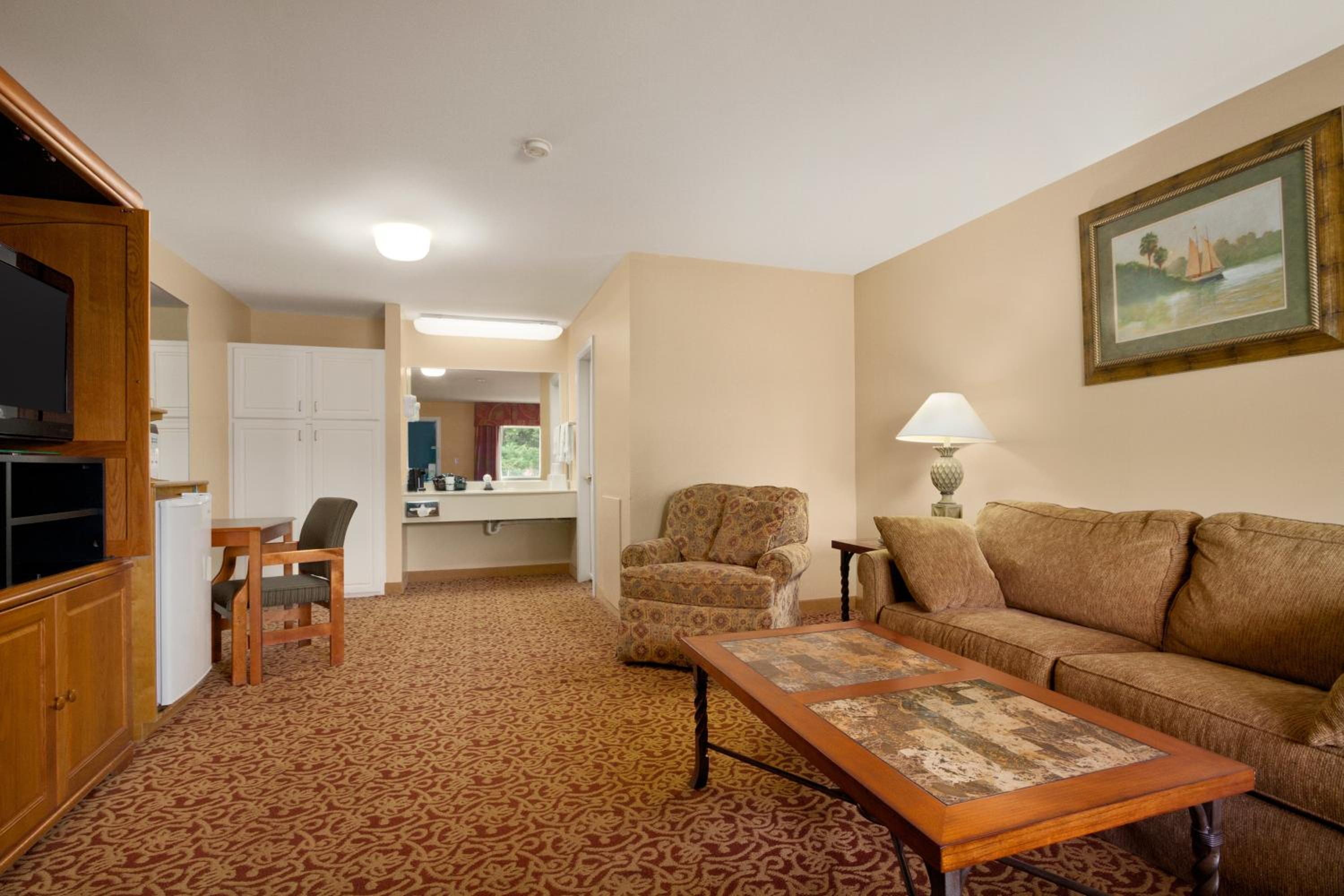 Days Inn by Wyndham Alexander City - Property Image 7