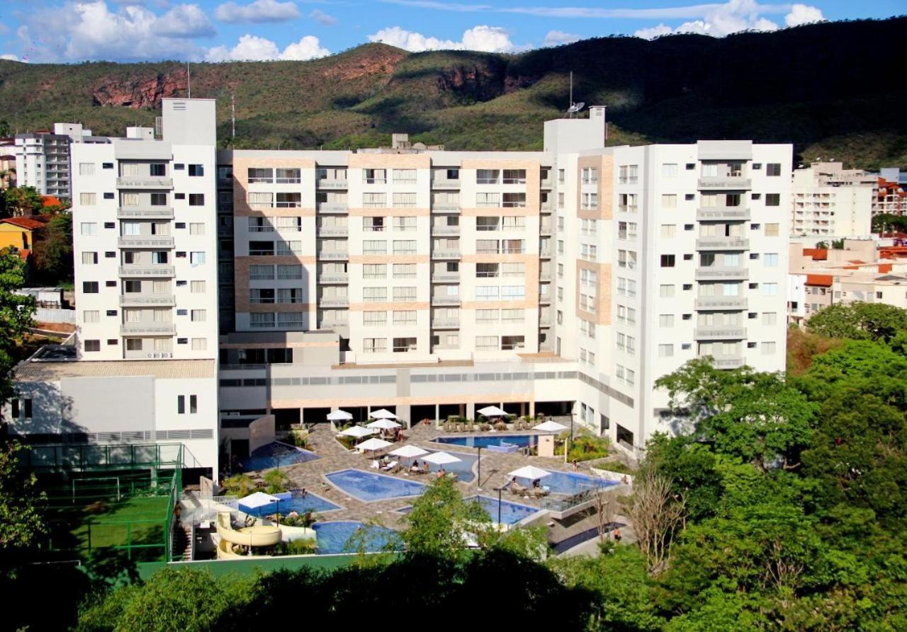 Parque Veredas flat 311 VISTA PARA AS PISCINA ASCESSO AO RIO AO LADO DO HOT PARK