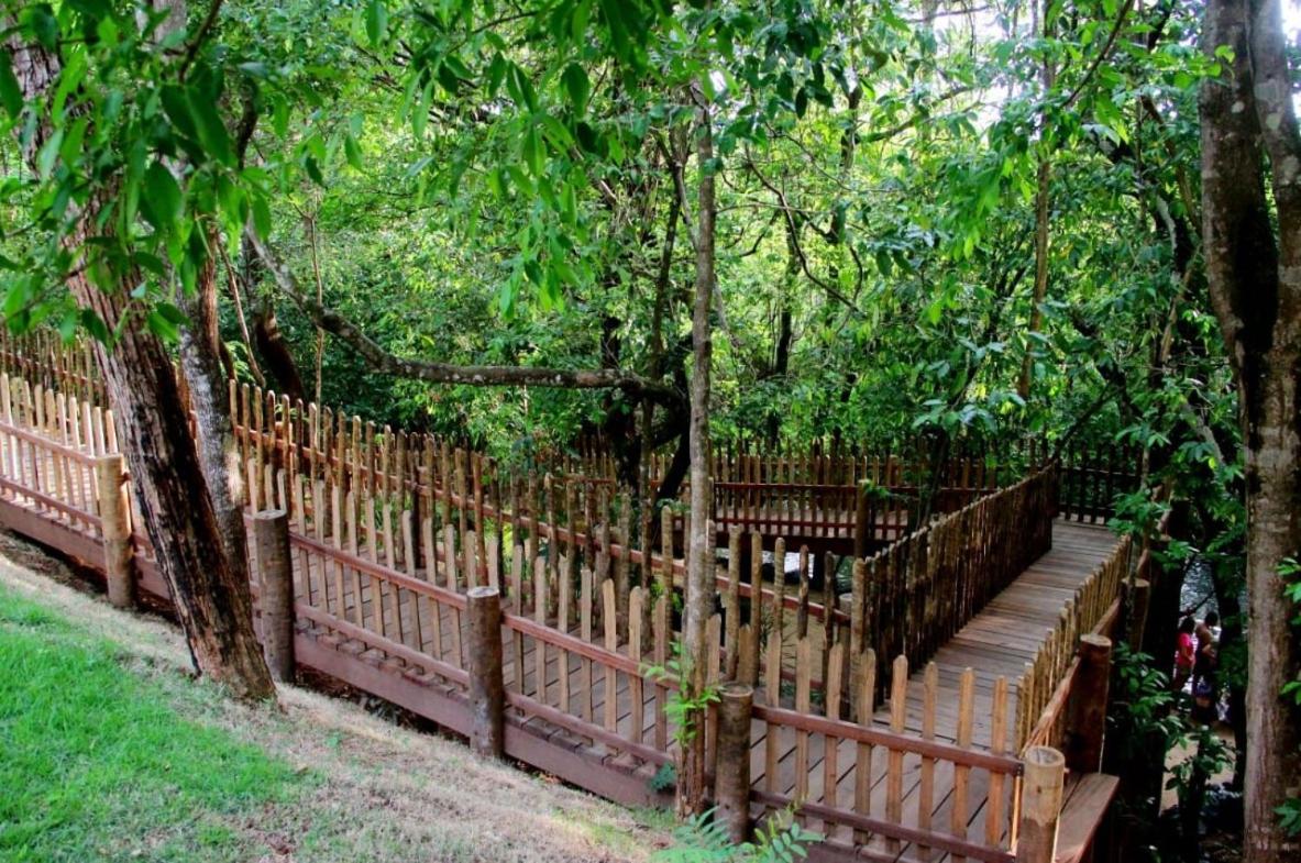 Parque Veredas flat 311 VISTA PARA AS PISCINA ASCESSO AO RIO AO LADO DO HOT PARK
