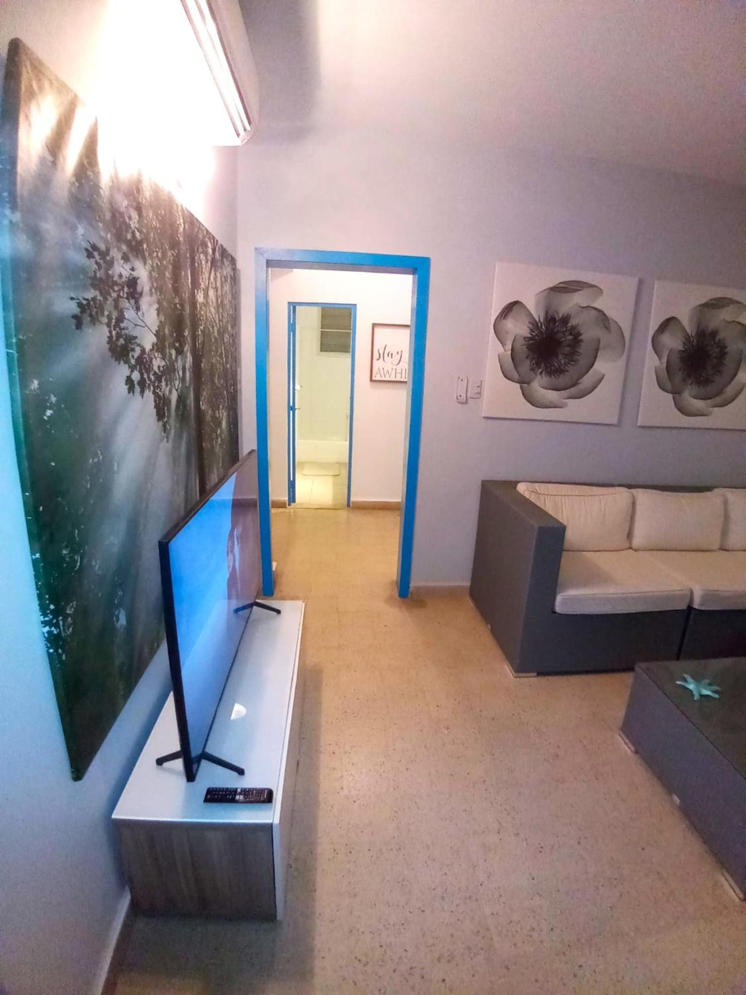 4BR Walk to Condado Beach Wifi & Parking view 2