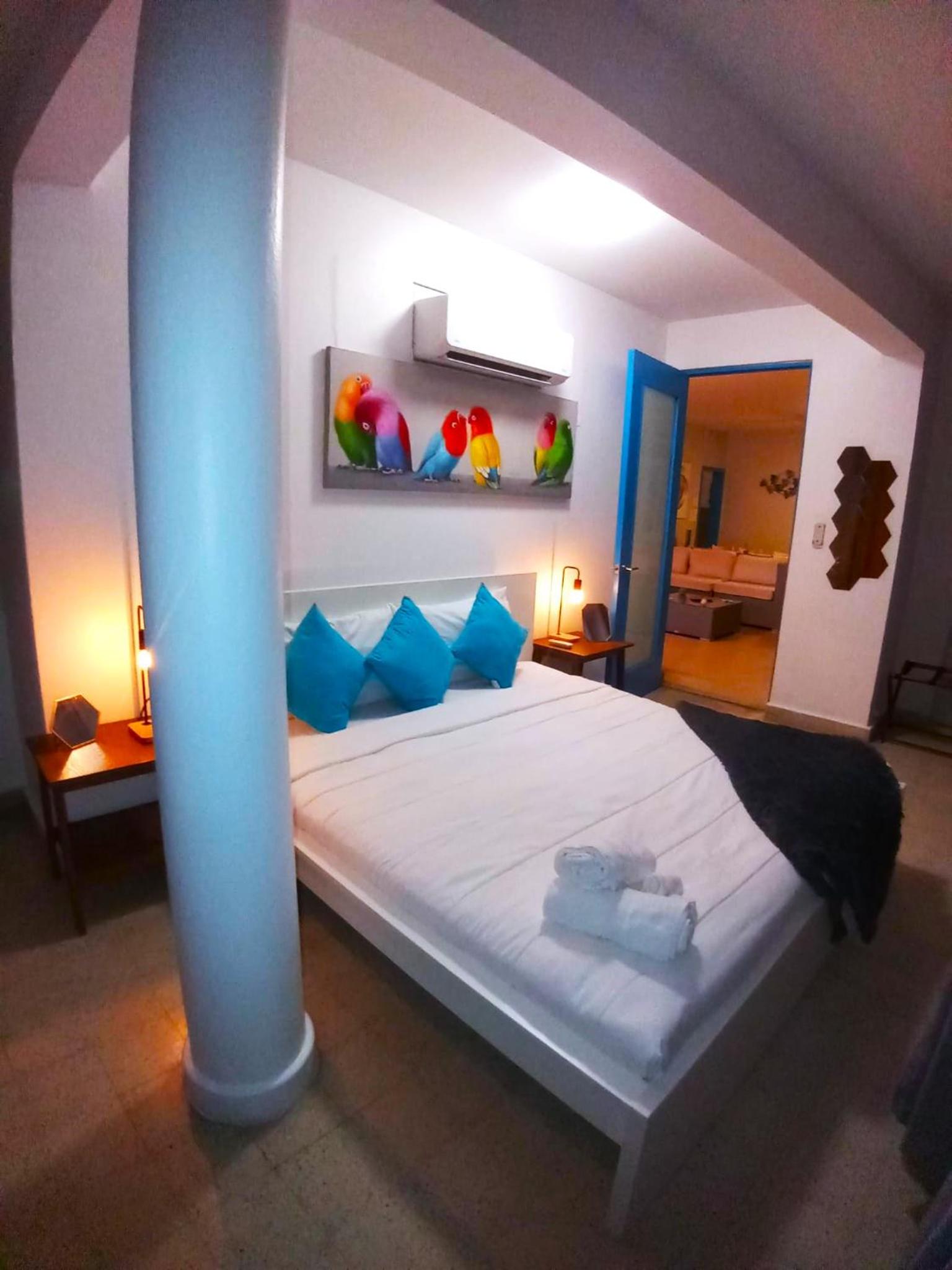4BR Walk to Condado Beach Wifi & Parking view 5