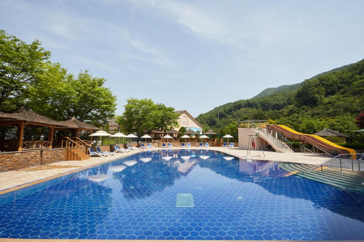 Oak Valley Resort Valley Village