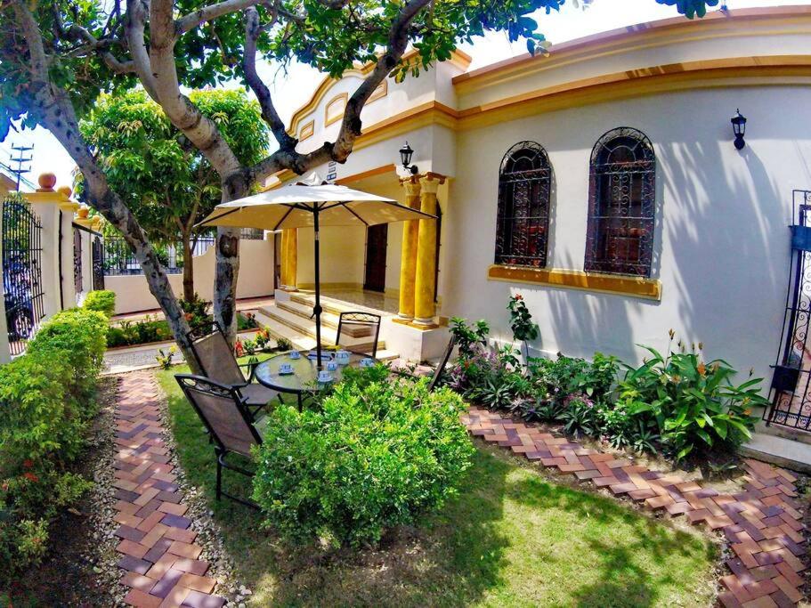 Casa Blanca María Barranquilla - Authentic republican house
