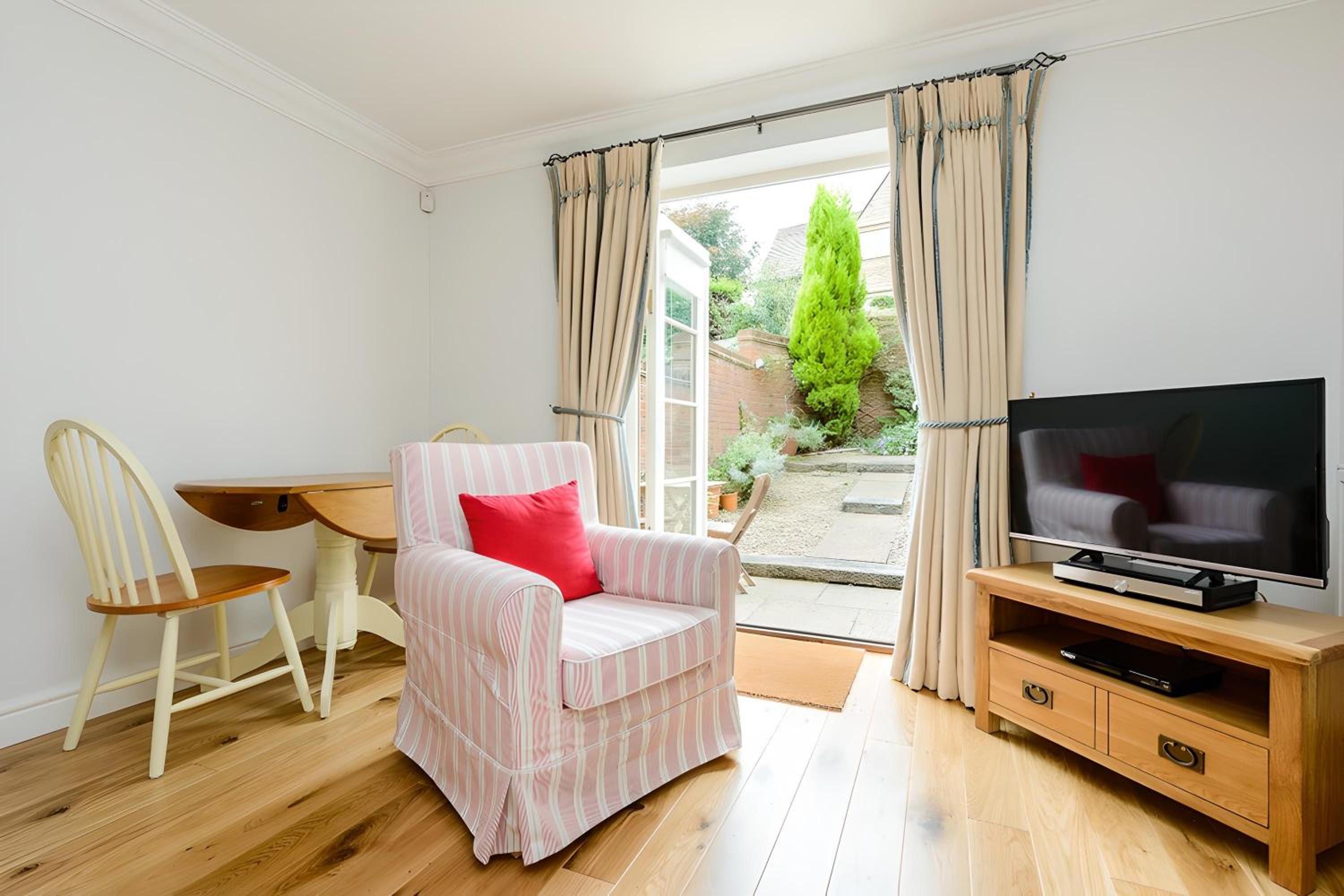 Gem Cottage view 5