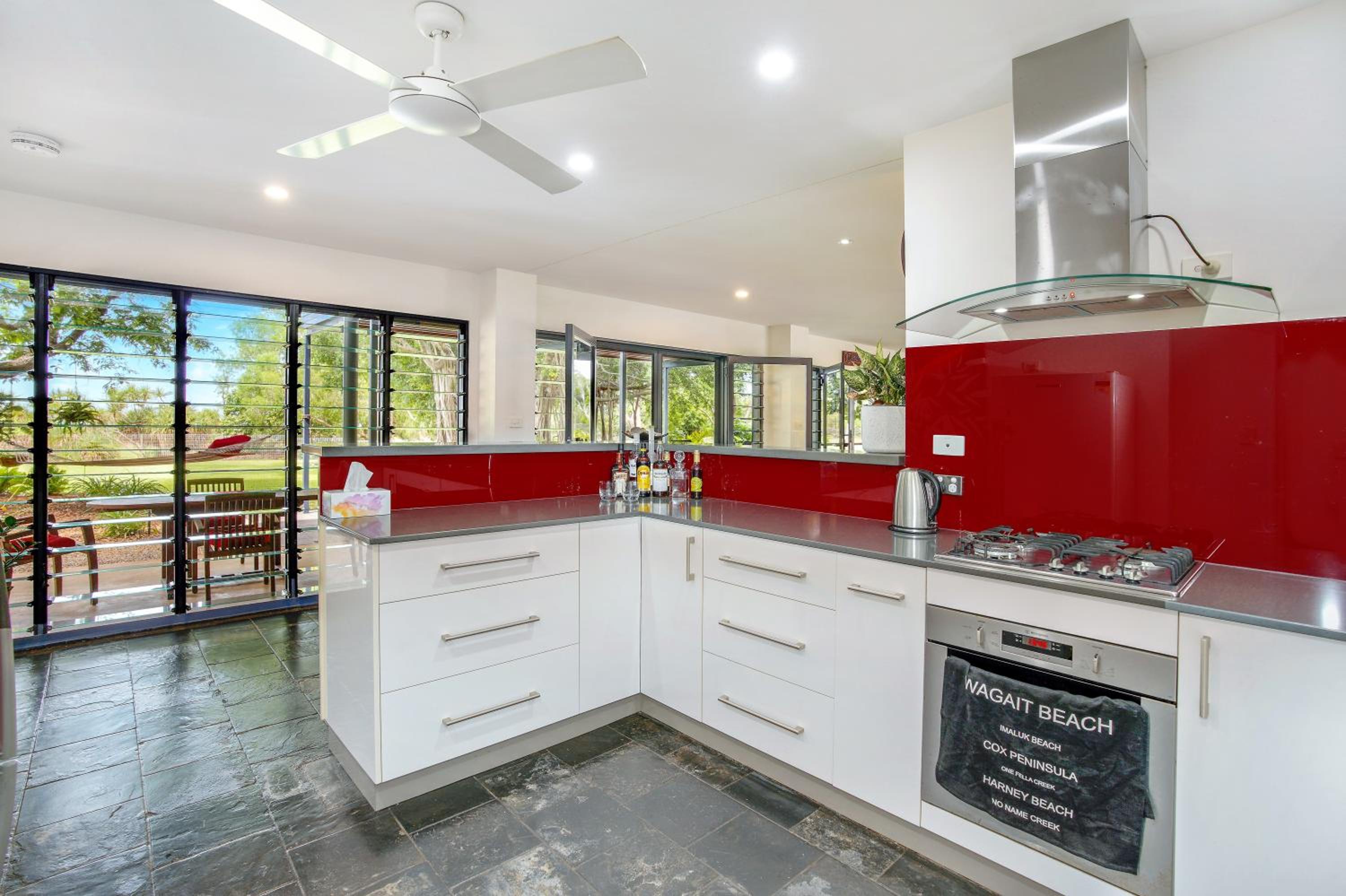 Golden Sands Retreat Beach House