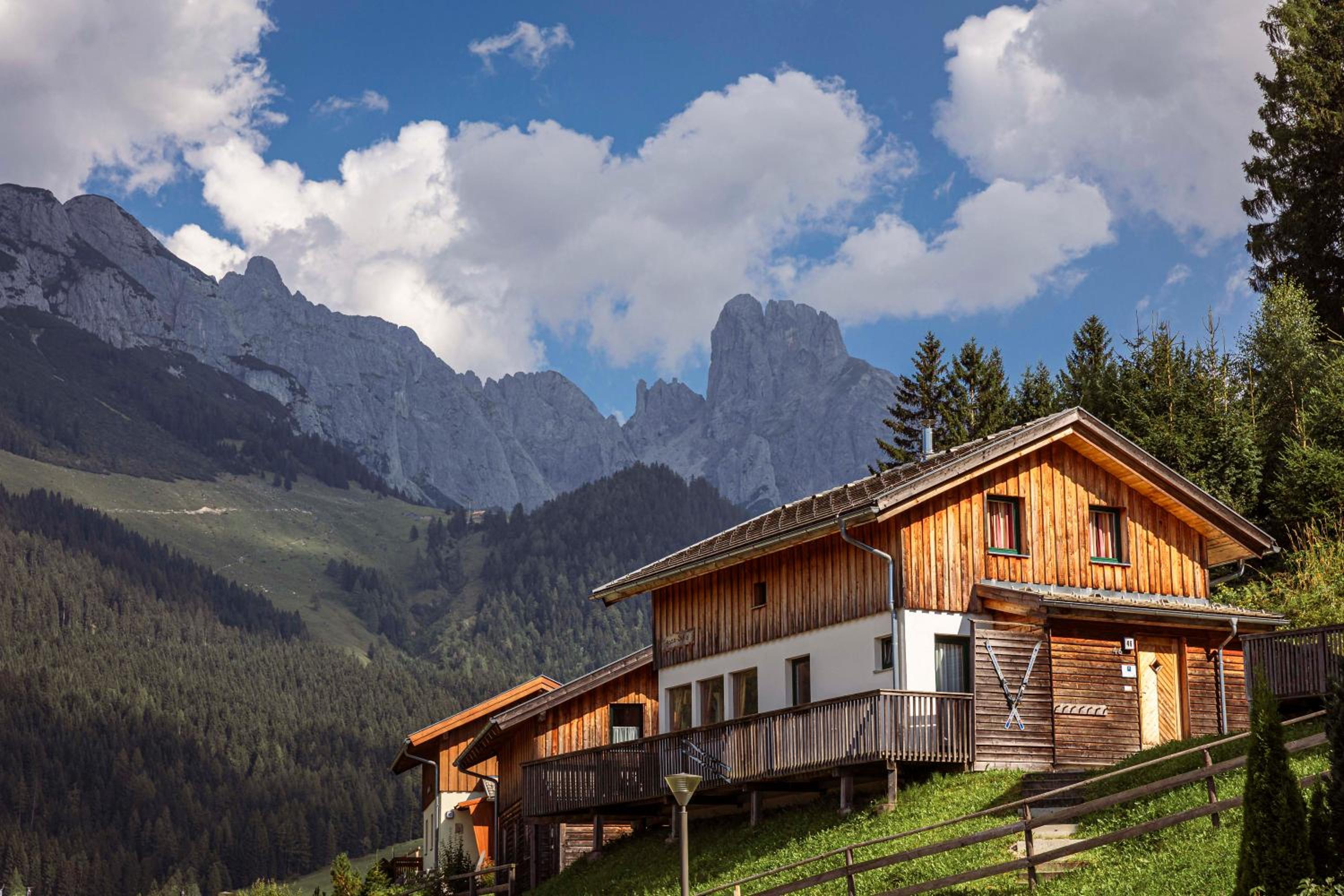 Alpendorf Dachstein West by ALPS RESORTS