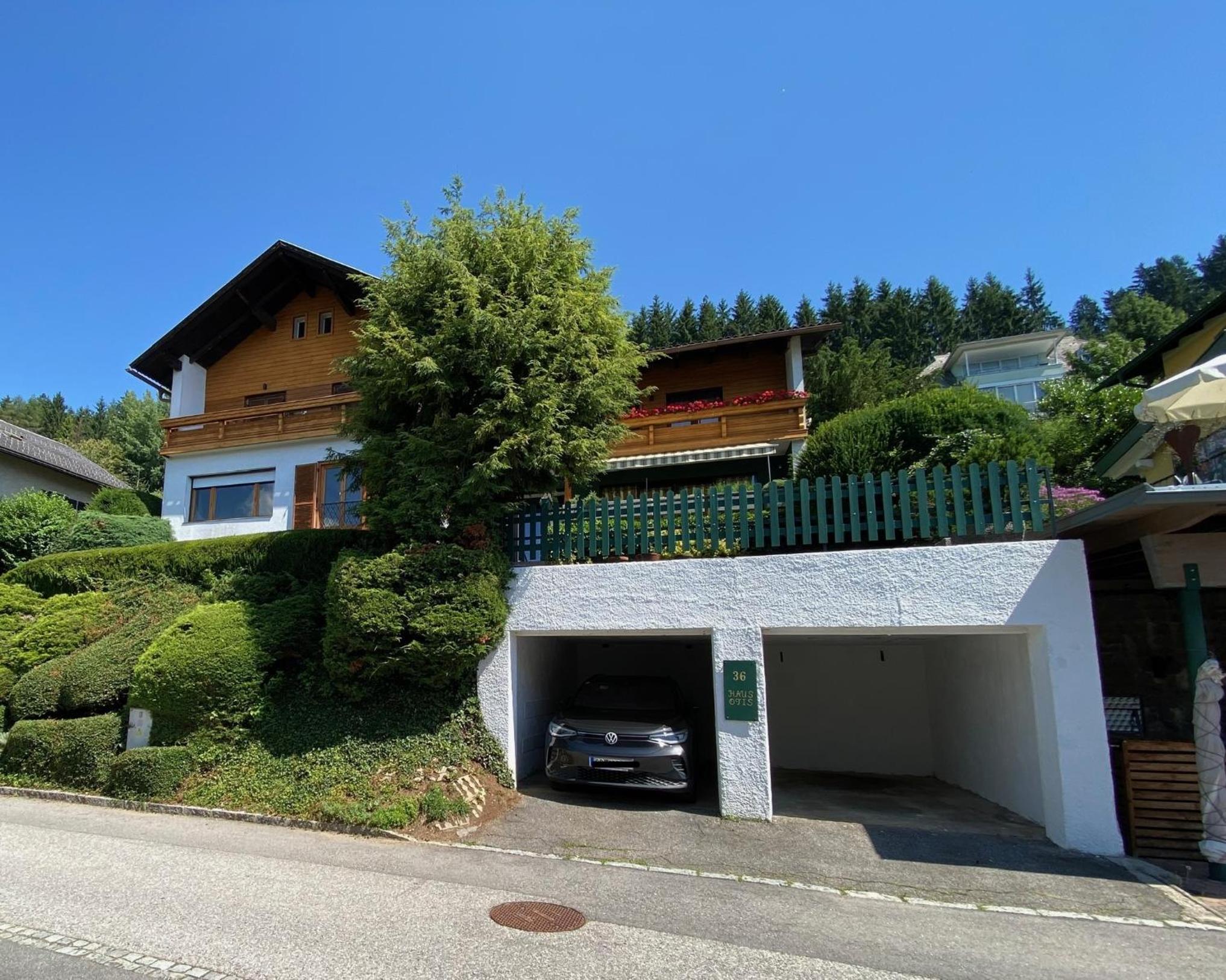 Haus Otis view 3