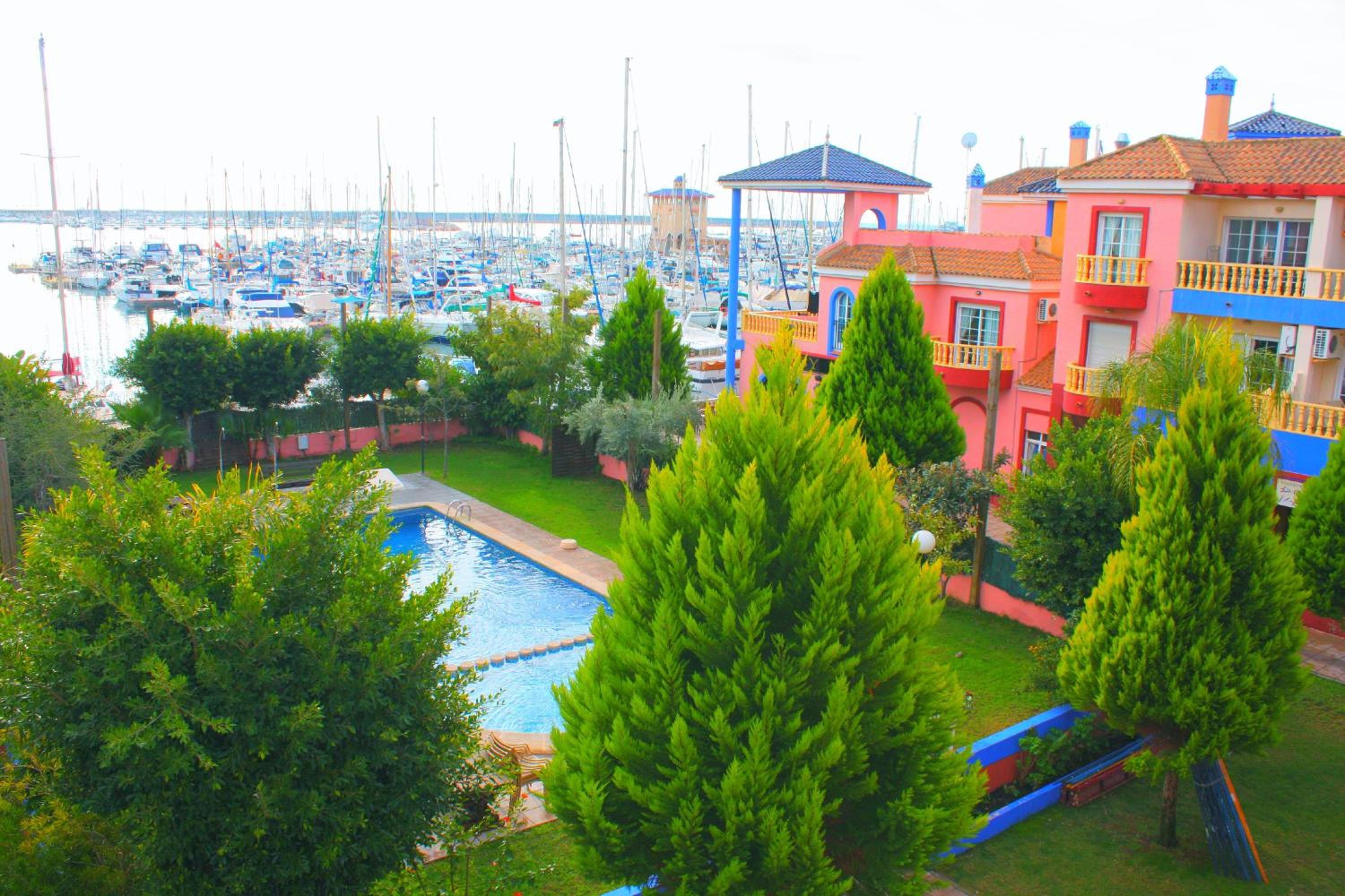 Apartamentos Marina Internacional