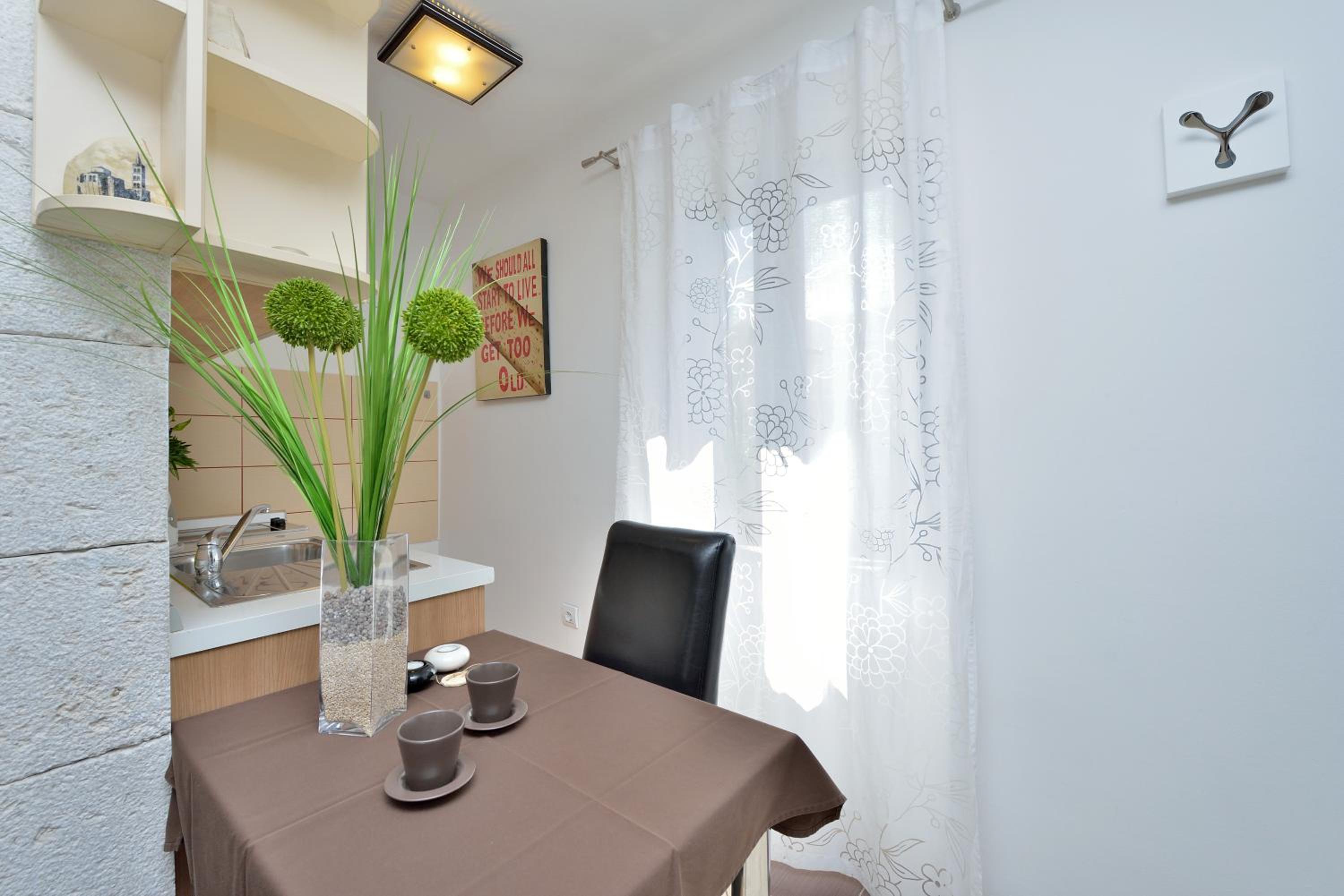 Hotel Apartments Donat - Image 1