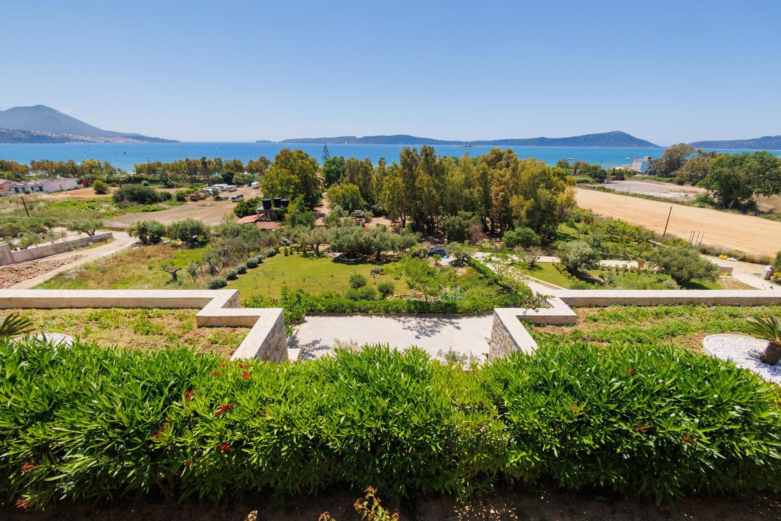 Luxury Villa Gialova Lagoon with Private Pool