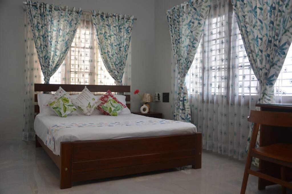 Earth - Luxurious 5 BHK AC Villa at Mysore view 5