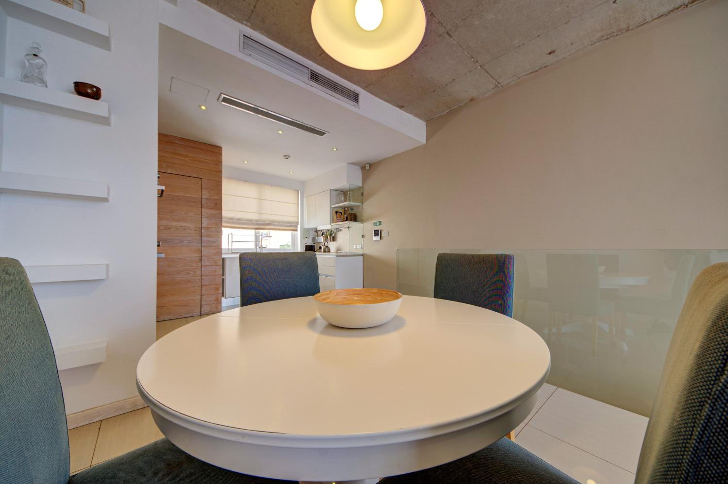 Luxury home with sea views photo 3