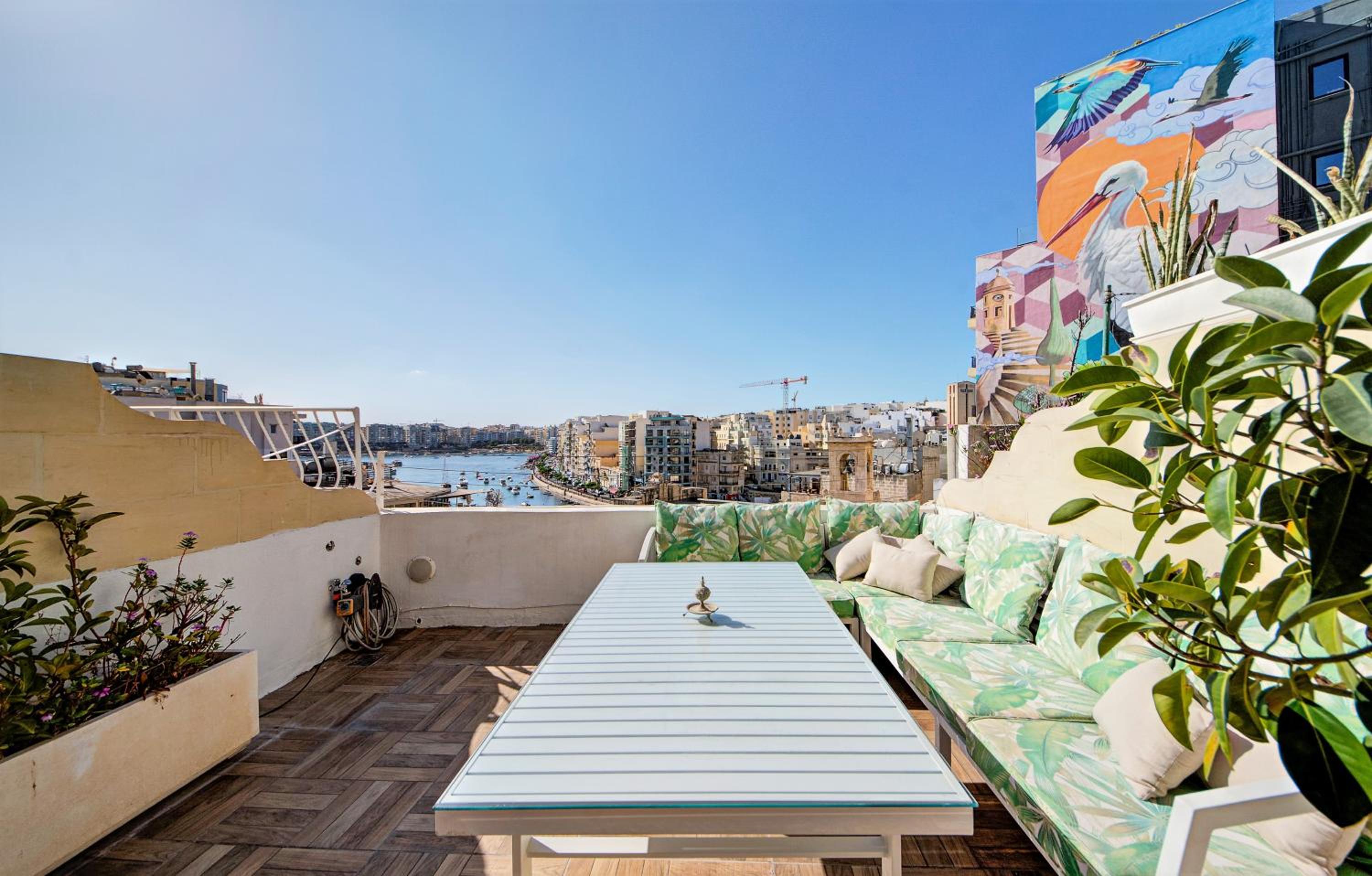 Luxury home with sea views photo 4