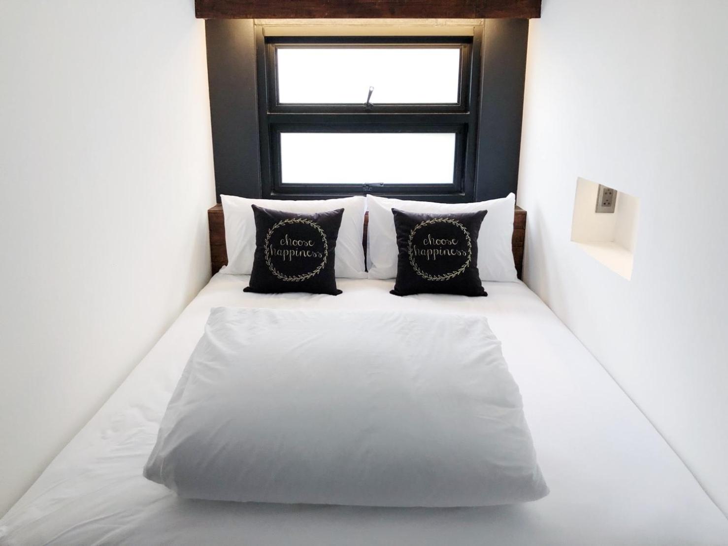 The Entaneer Poshtel