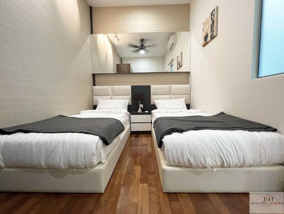 Unique Seaview Cozy Stay 2 bedroom / High Floor photo 8
