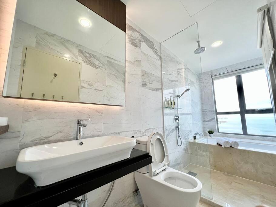 Melaka Silversc@pe New Unit Seaview-4pax/2room photo 5