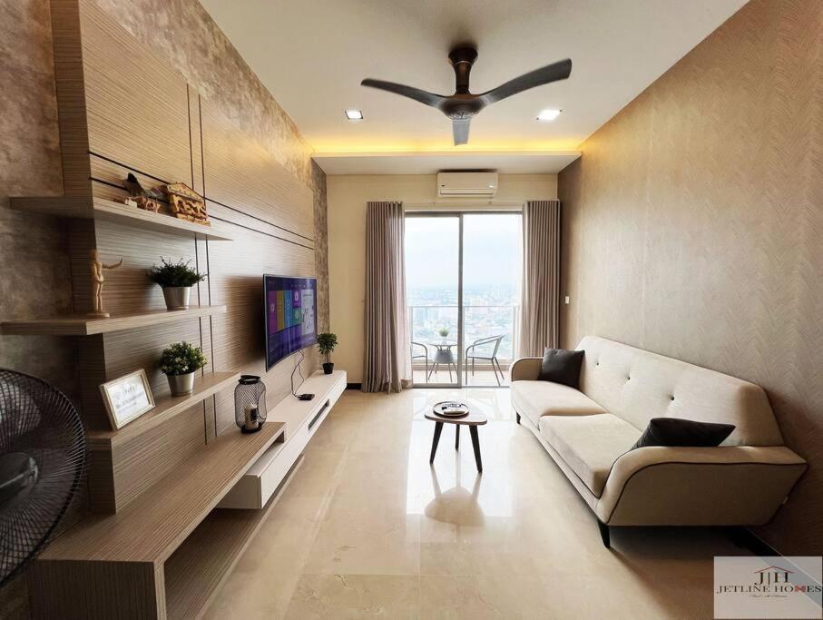 Melaka Super High Building View Coziness Stay photo 1