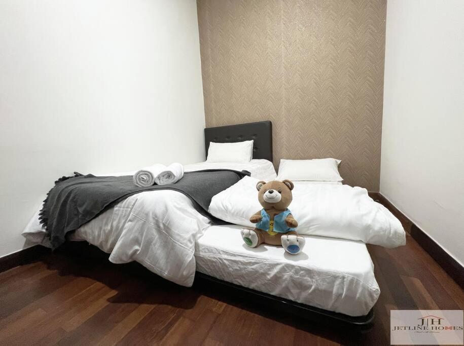 Melaka Super High Building View Coziness Stay photo 4