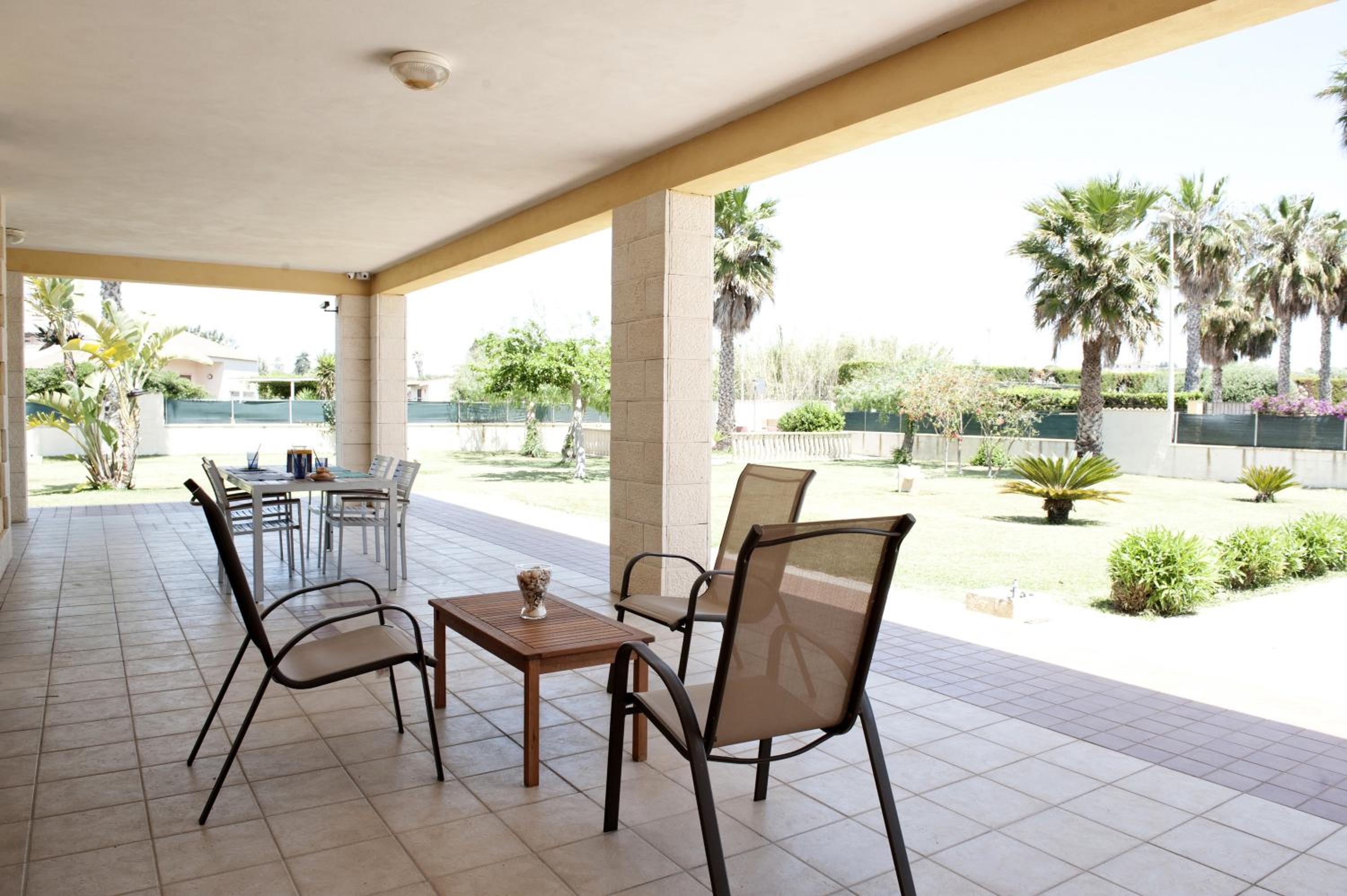 Villa Kaukana view 2