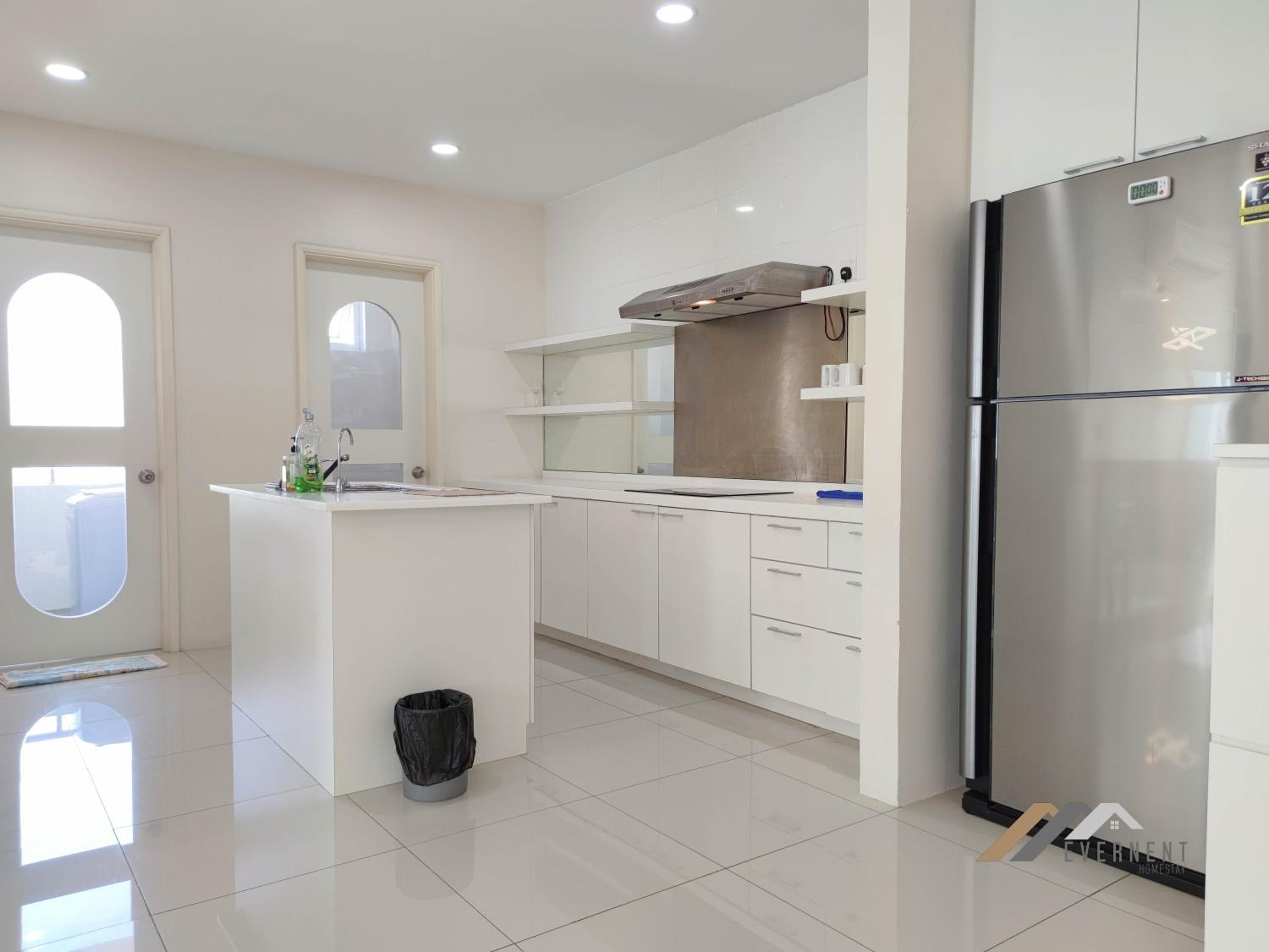 Evernent's Homestay @ The Wharf photo 2