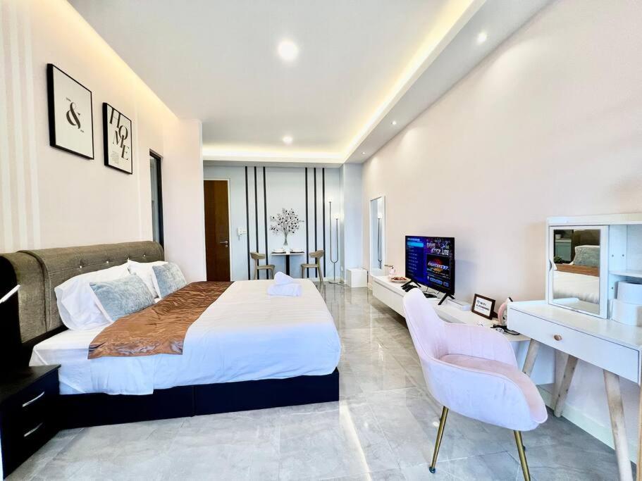Imperio Studio 2pax/bathub/tvbox/attari-game/City photo 1