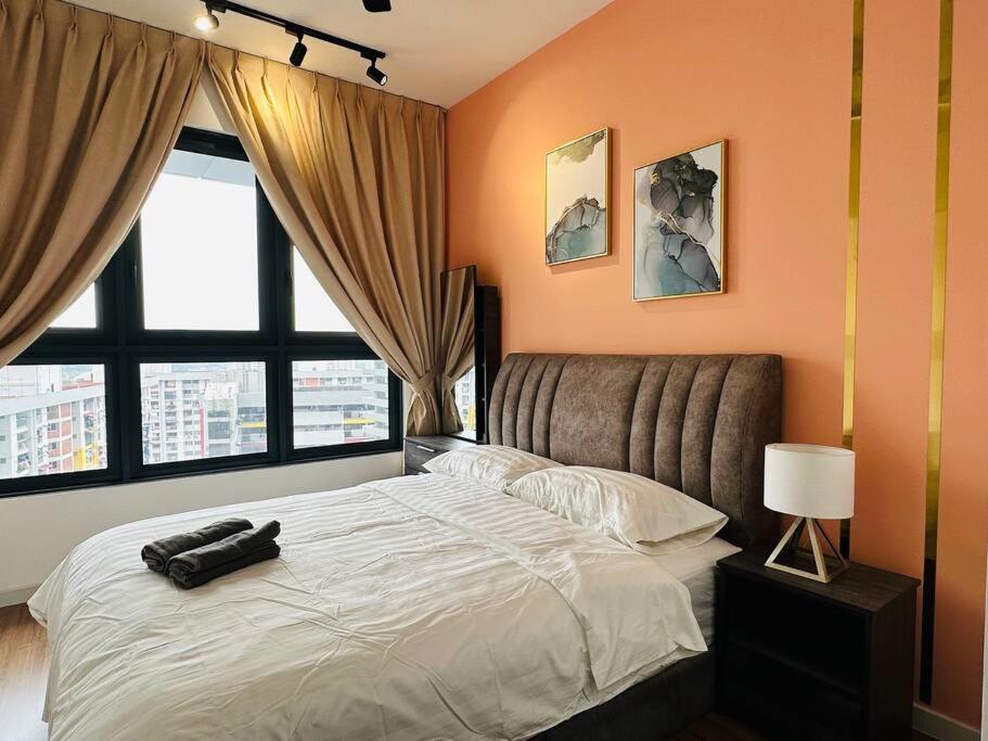 MVD15#Family Suite 8pax 3 Rooms Sunway Velocity Mall Cheras IKEA Mytown Short Walk to MRT & LRT Maluri