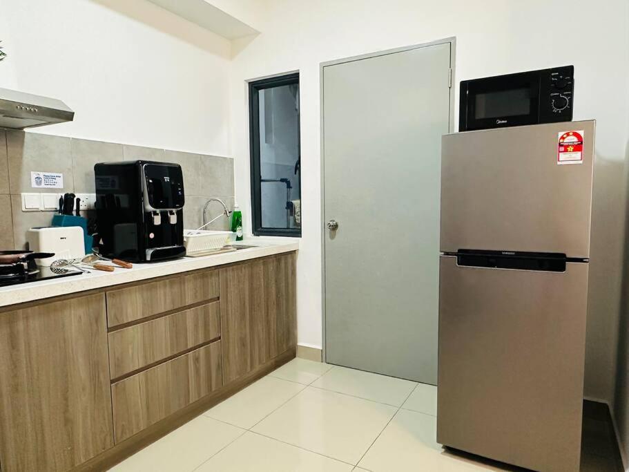 MVD15#Family Suite 8pax 3 Rooms Sunway Velocity Mall Cheras IKEA Mytown Short Walk to MRT & LRT Maluri
