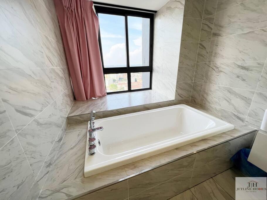 Melaka {Imperio Studio} City-view/2pax/WIFI photo 8