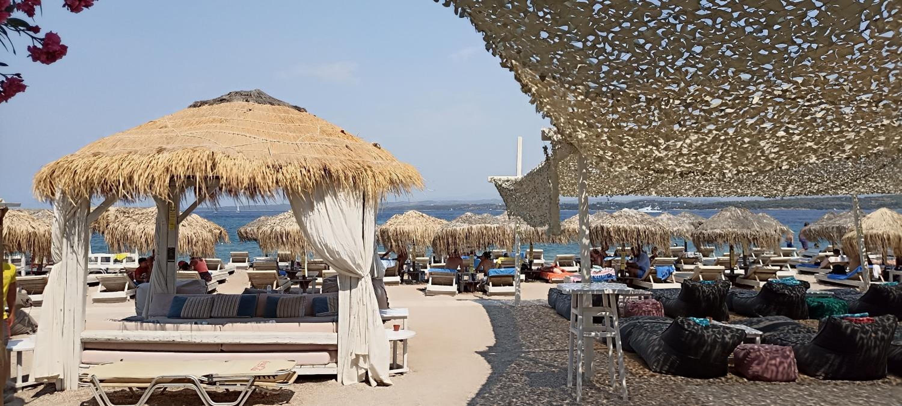 Alexjean cosy apartment close to beach and Dapia