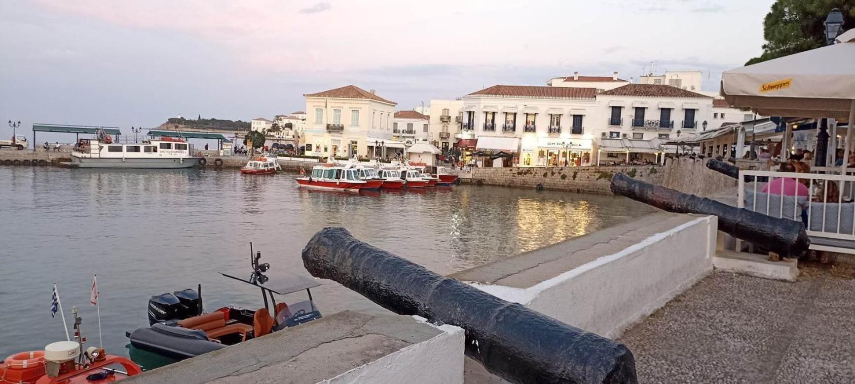 Alexjean cosy apartment close to beach and Dapia