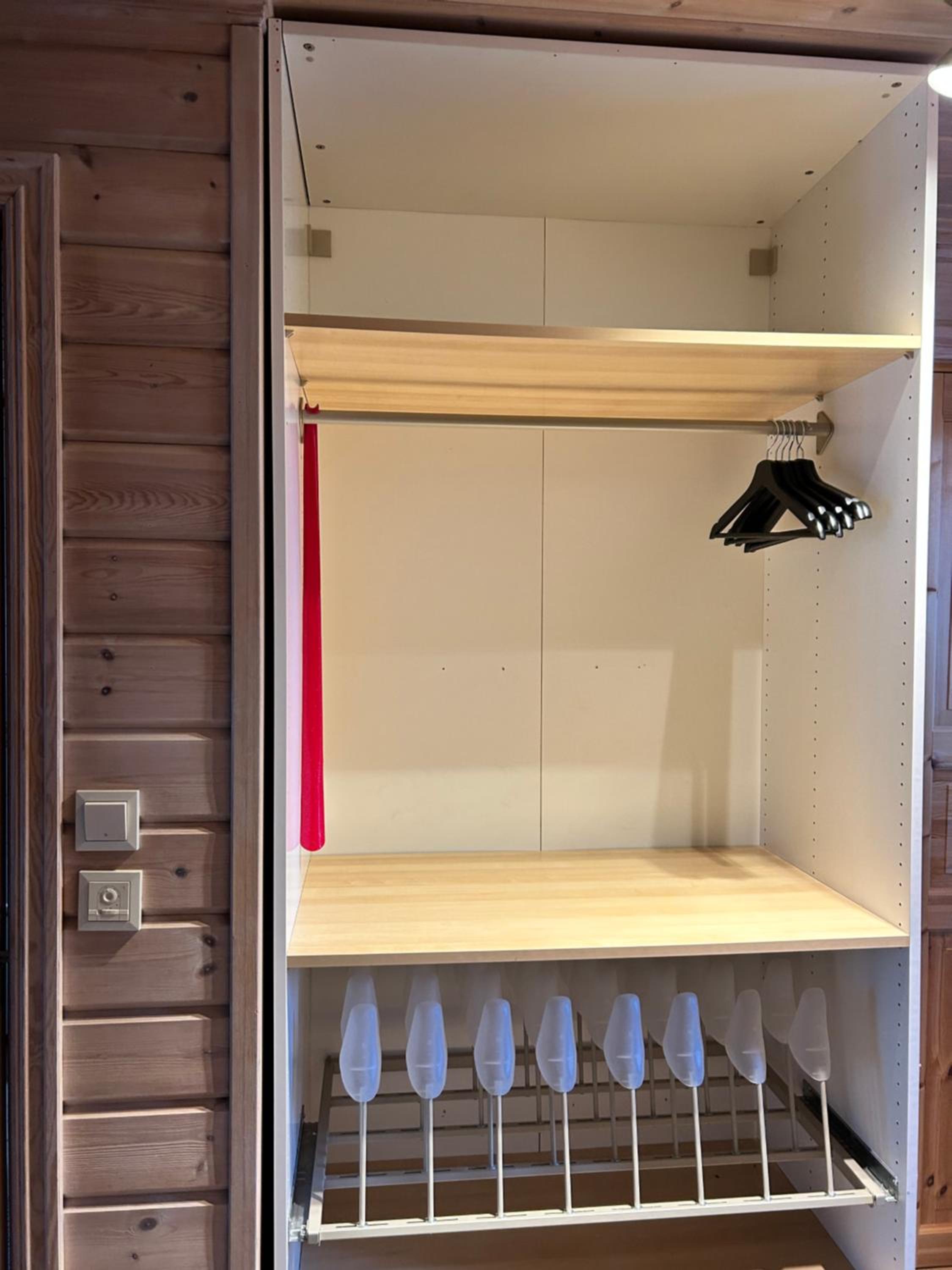 Cozy Scandinavian apartment central in Oslo - free parking and close to many amenities view 3