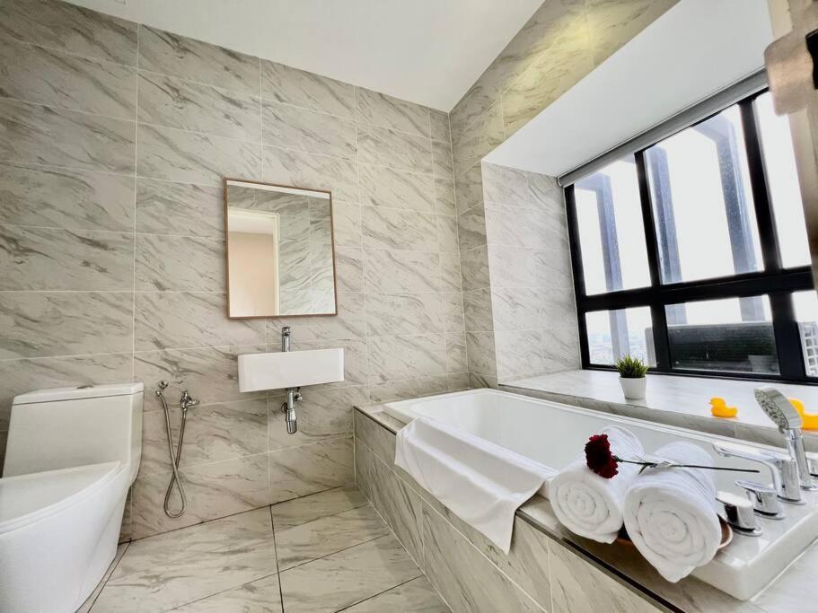 Melaka {Imperio} Bathub/2pax/tvbox/nr mahkota prd photo 8