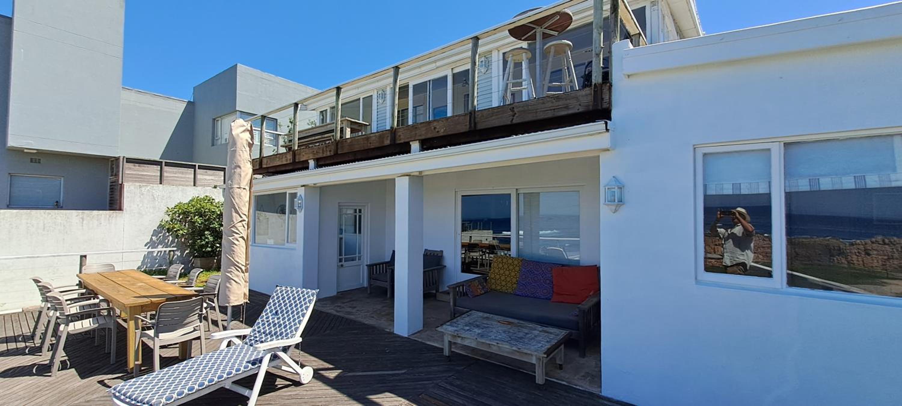 Sailaway Beach House
