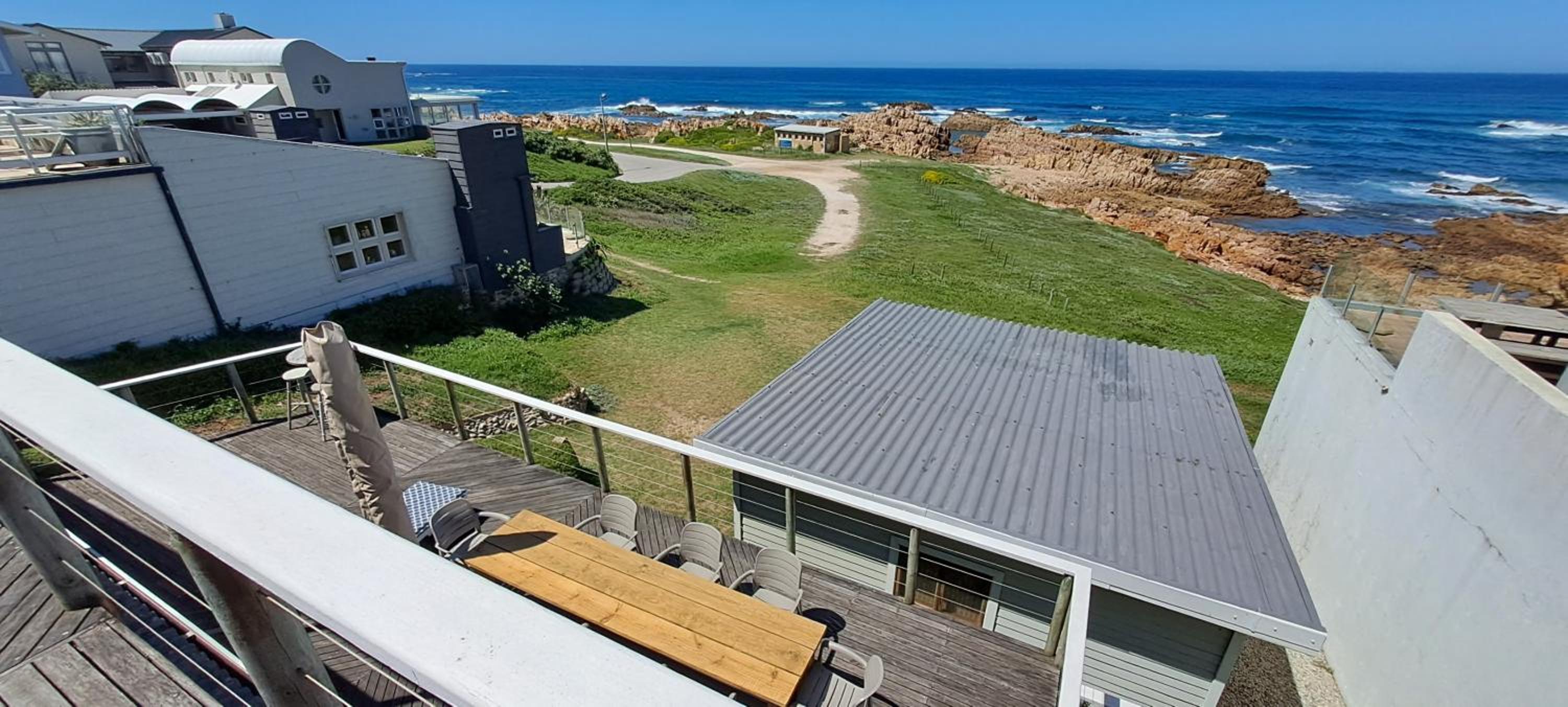 Sailaway Beach House
