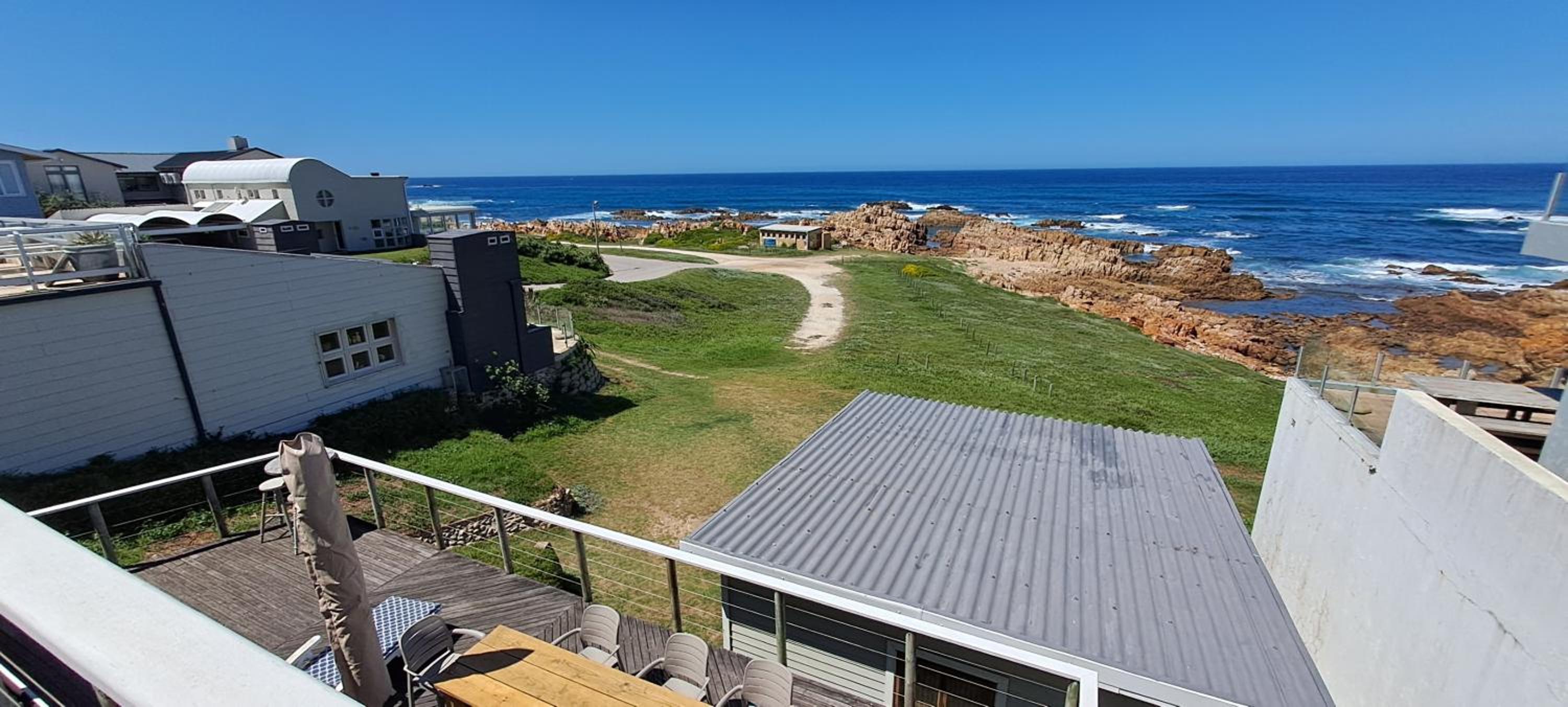 Sailaway Beach House